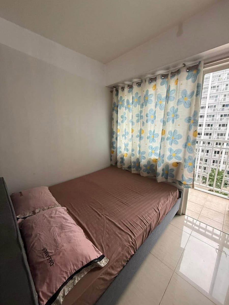 - SHORE RESIDENCES FOR RENT  - OPEN FOR 3 to 4 MONTHS CONTRACT - photo 1
