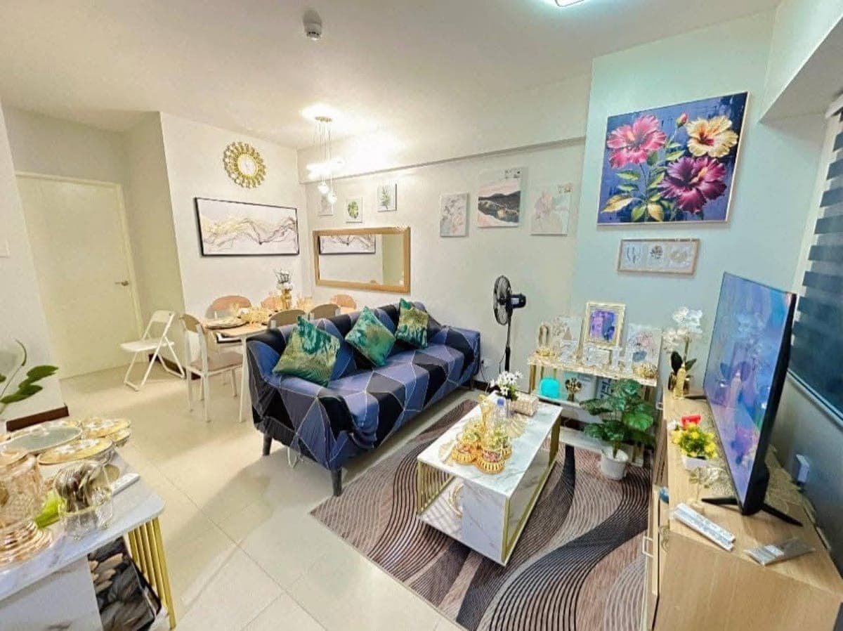 𝐅𝐎𝐑 𝐑𝐄𝐍𝐓 Two Bedrooms with Balcony Condo Unit in Aston Place by DMCI. - photo 2
