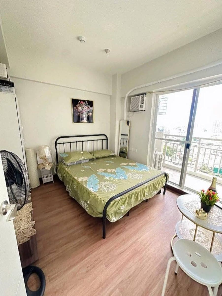 𝐅𝐎𝐑 𝐑𝐄𝐍𝐓 Two Bedrooms with Balcony Condo Unit in Aston Place by DMCI. - photo 3
