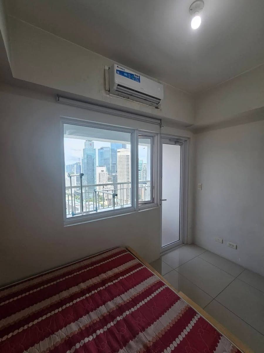 𝐅𝐎𝐑 𝐑𝐄𝐍𝐓 One bedroom with Balcony Condo in Jazz Residences, Makati City. - photo 5