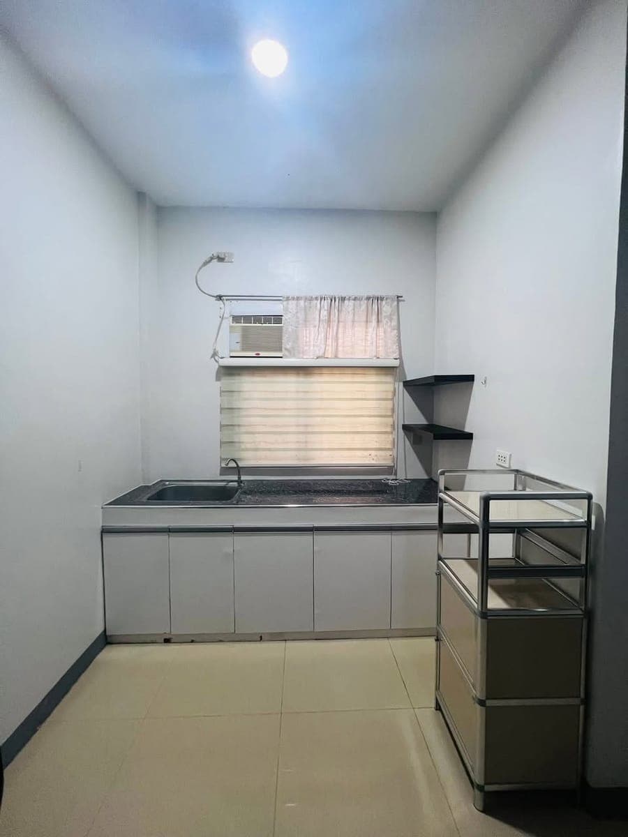 ROOM FOR RENT – AVAILABLE NOW! - photo 2
