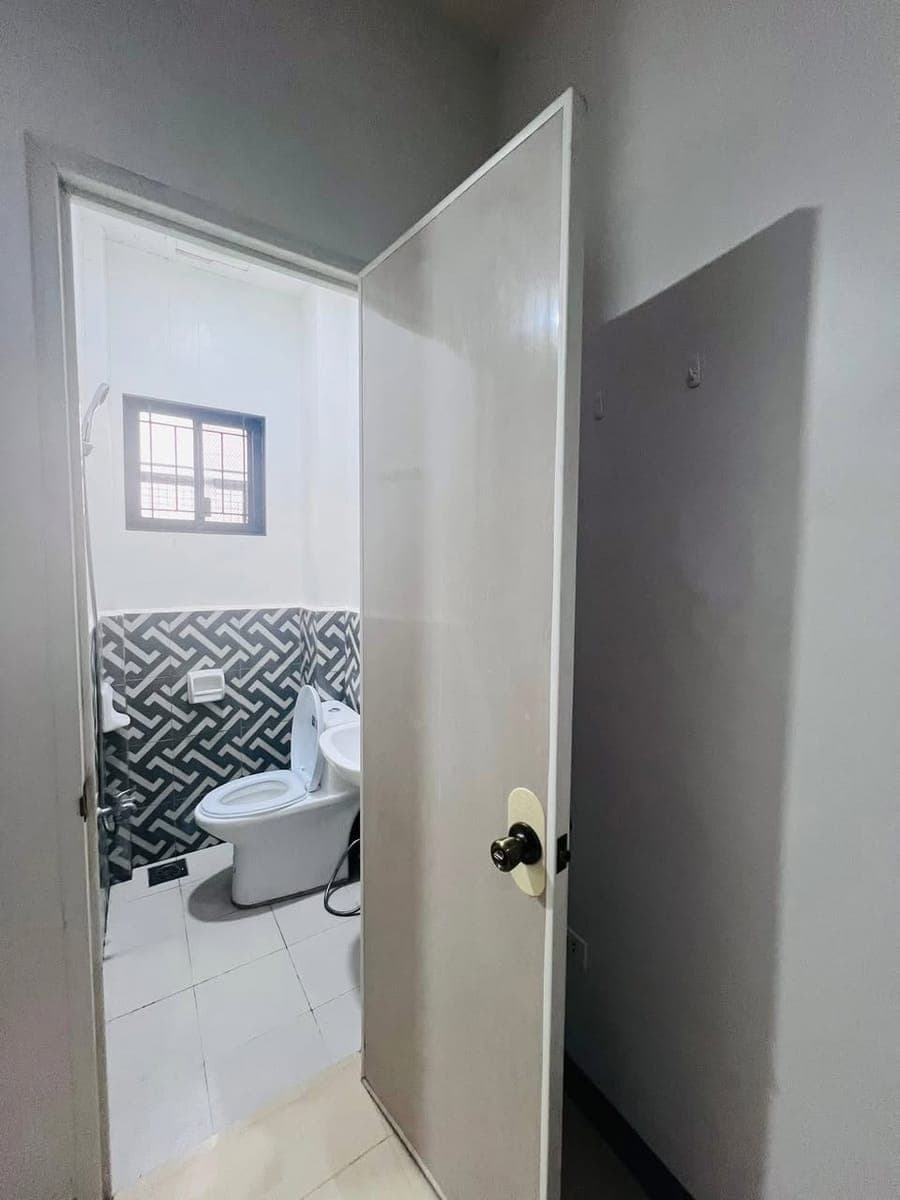 ROOM FOR RENT – AVAILABLE NOW! - photo 5