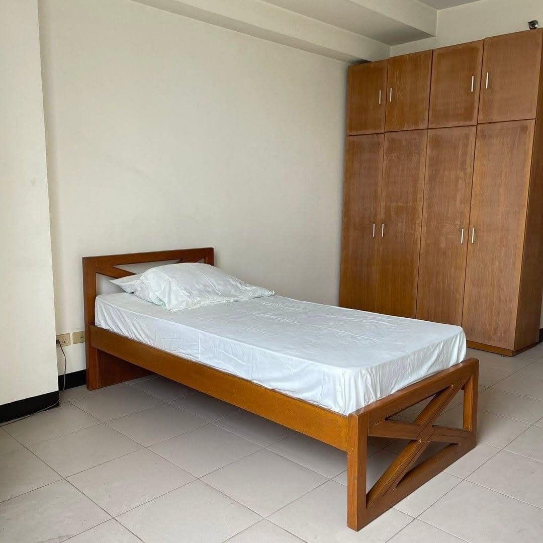 Fully Furnished Studio Condo Unit For Rent - 18th Floor at Residencia de Regina - photo 2