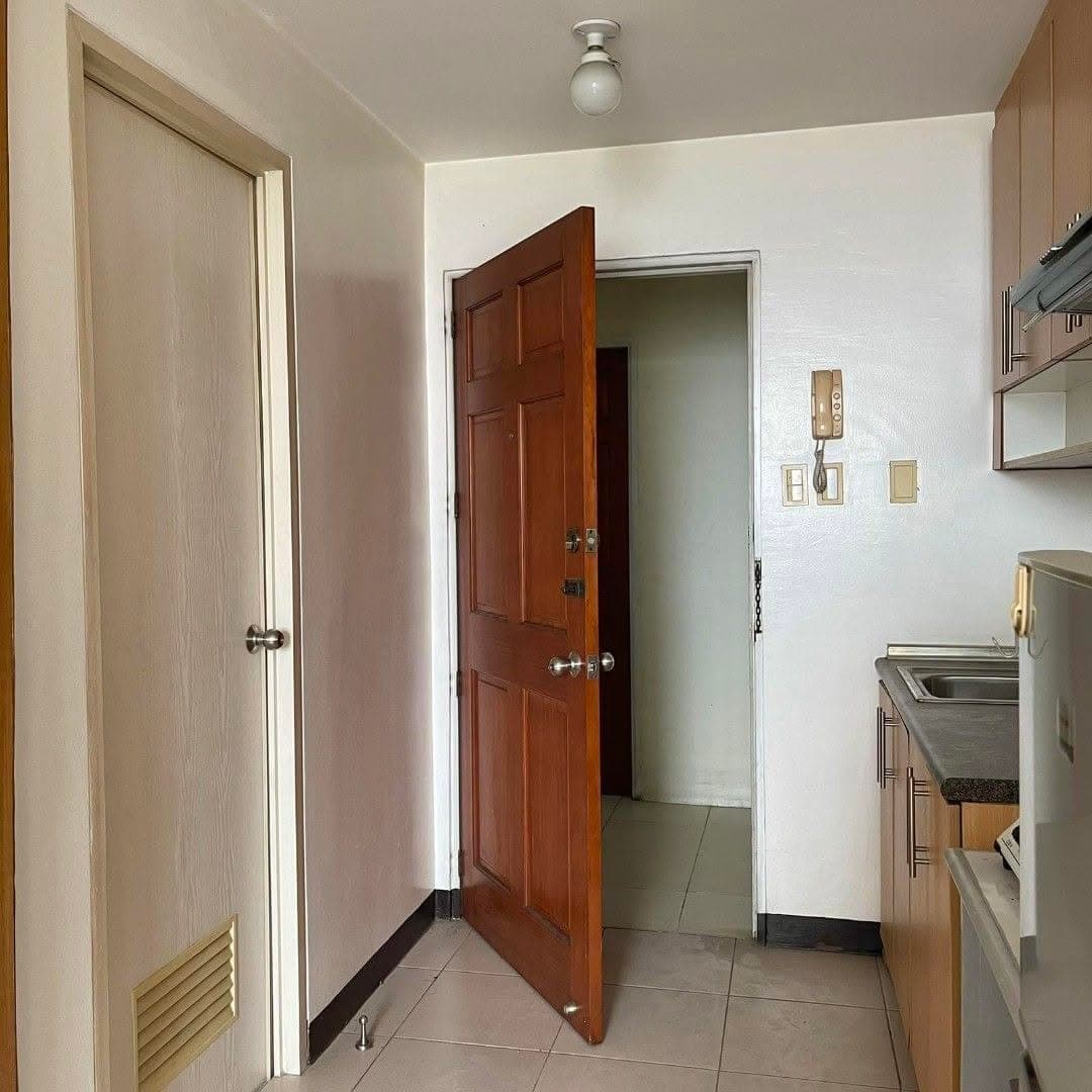 Fully Furnished Studio Condo Unit For Rent - 18th Floor at Residencia de Regina - photo 5