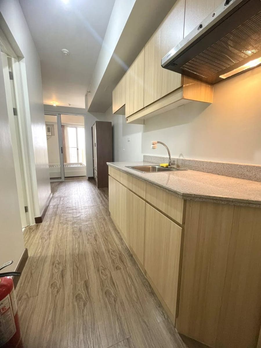 # **AVAILABLE for RENT!** - photo 3