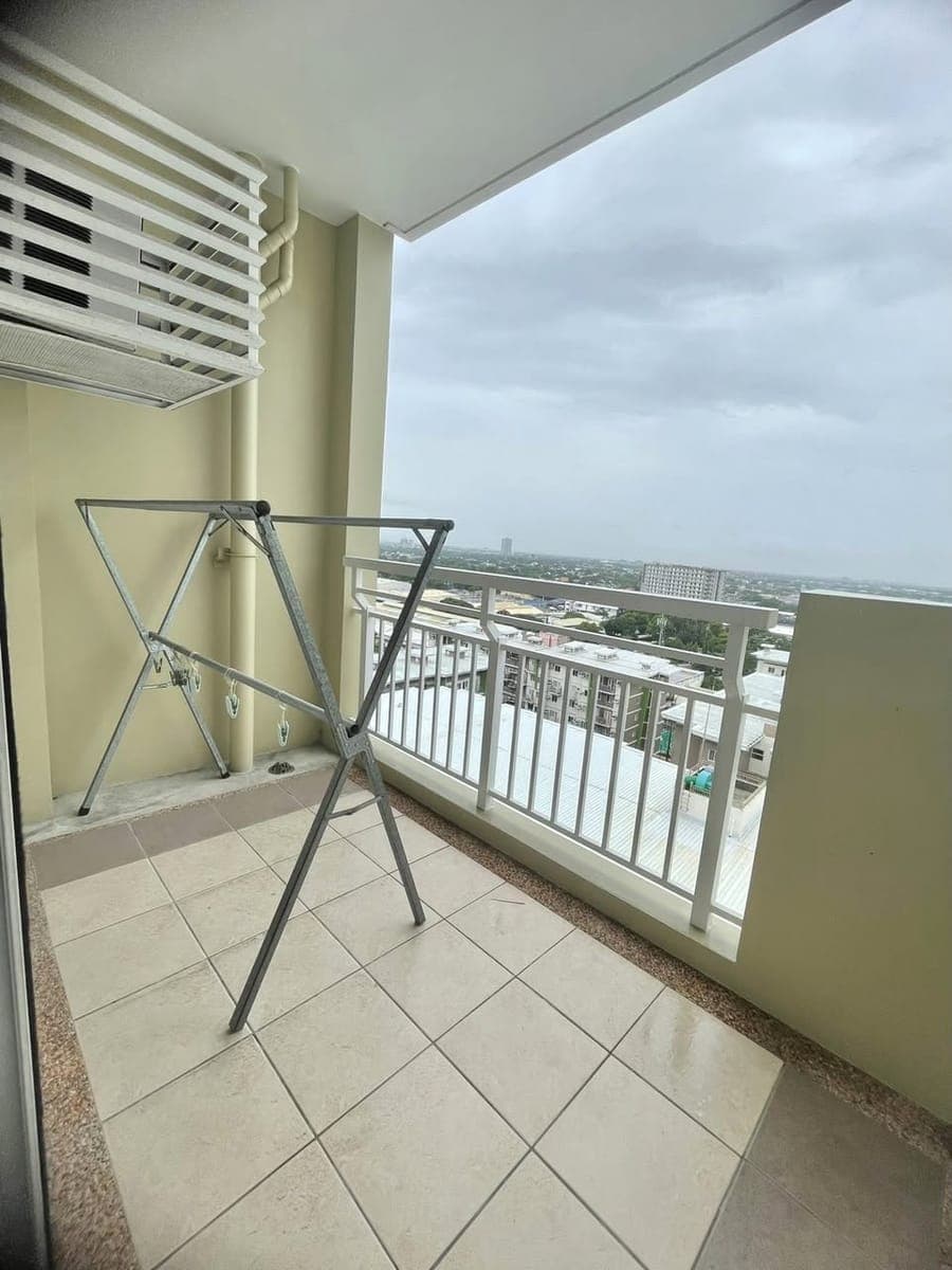 # **AVAILABLE for RENT!** - photo 4