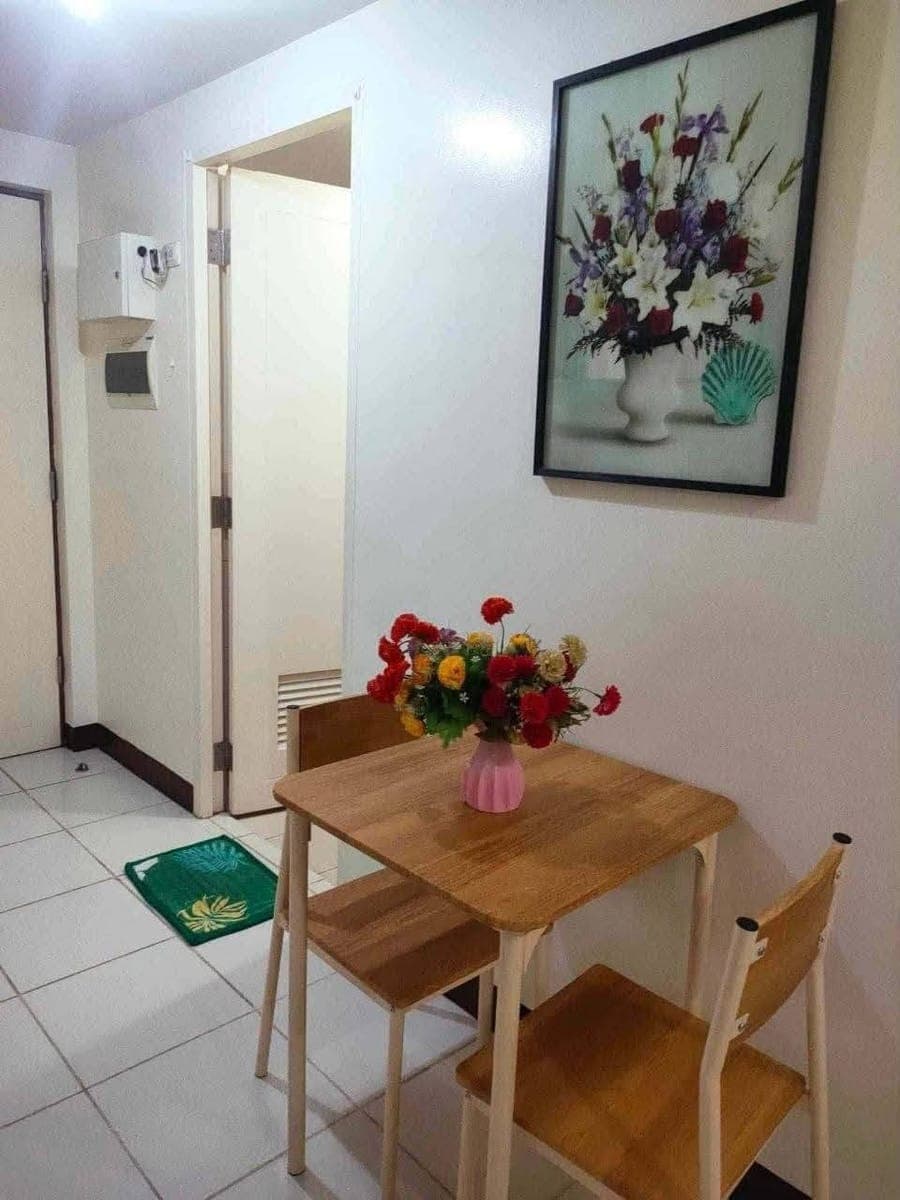 𝐅𝐎𝐑 𝐑𝐄𝐍𝐓 One Bedroom with balcony Condo at ZITAN TOWER - photo 5
