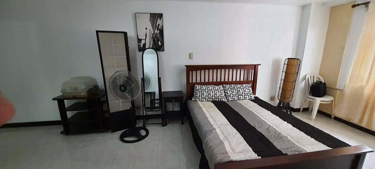 🔥FOR RENT🔥 📍 Makati City 💸💸25,000 - photo 1