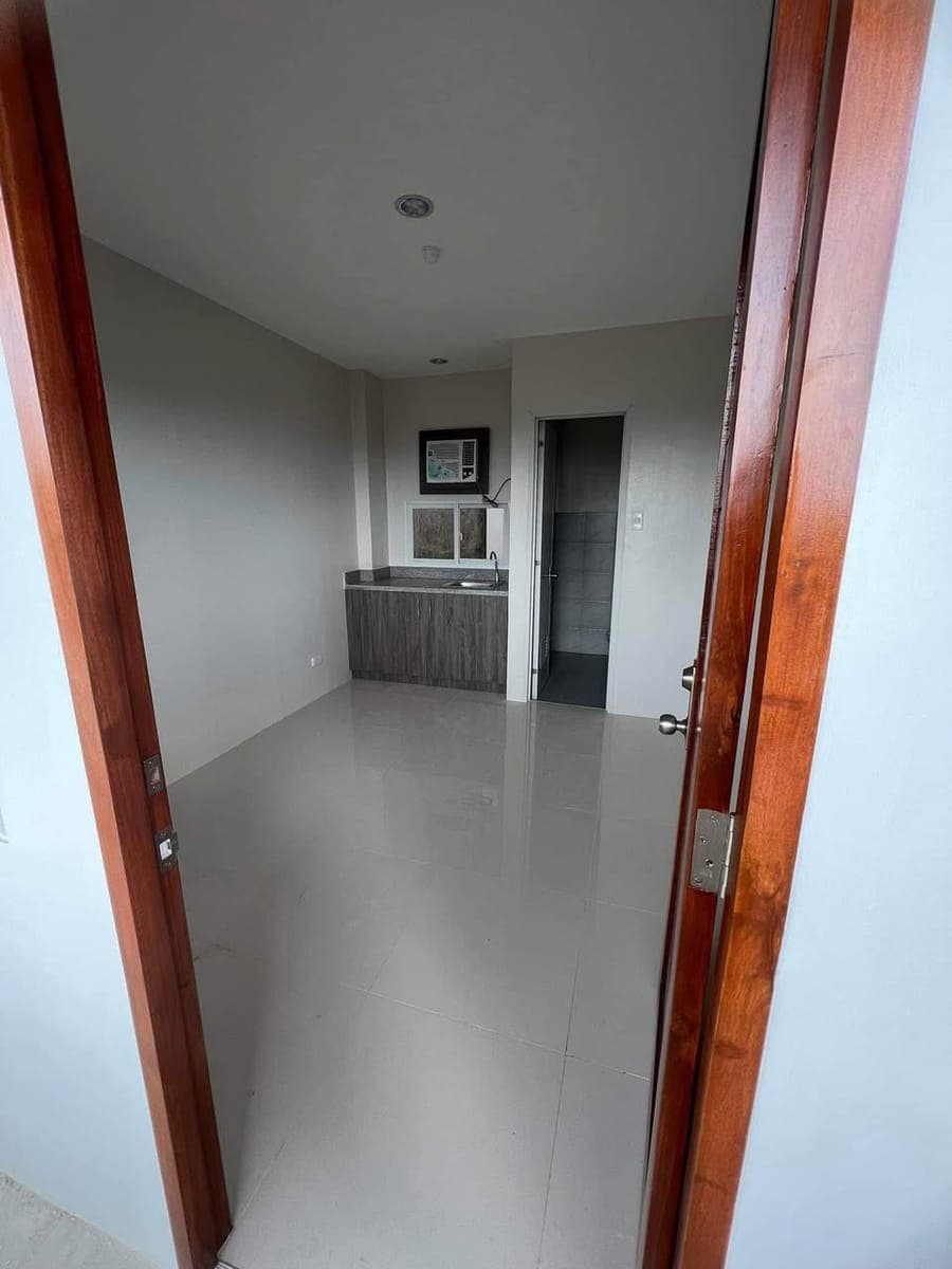 APARTMENT FOR RENT – SEMI-FURNISHED - photo 4