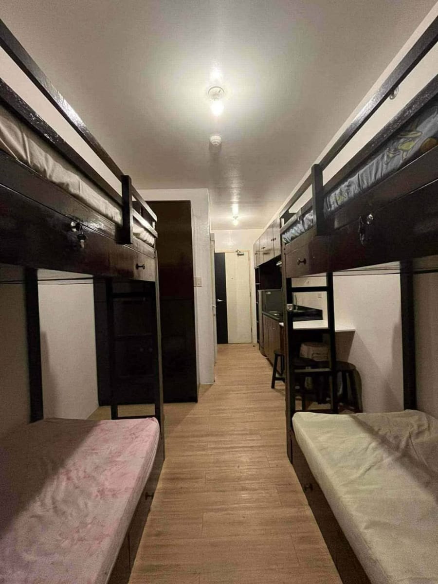 hi, if u might consider we're still looking for 1 female roommate! - photo 3