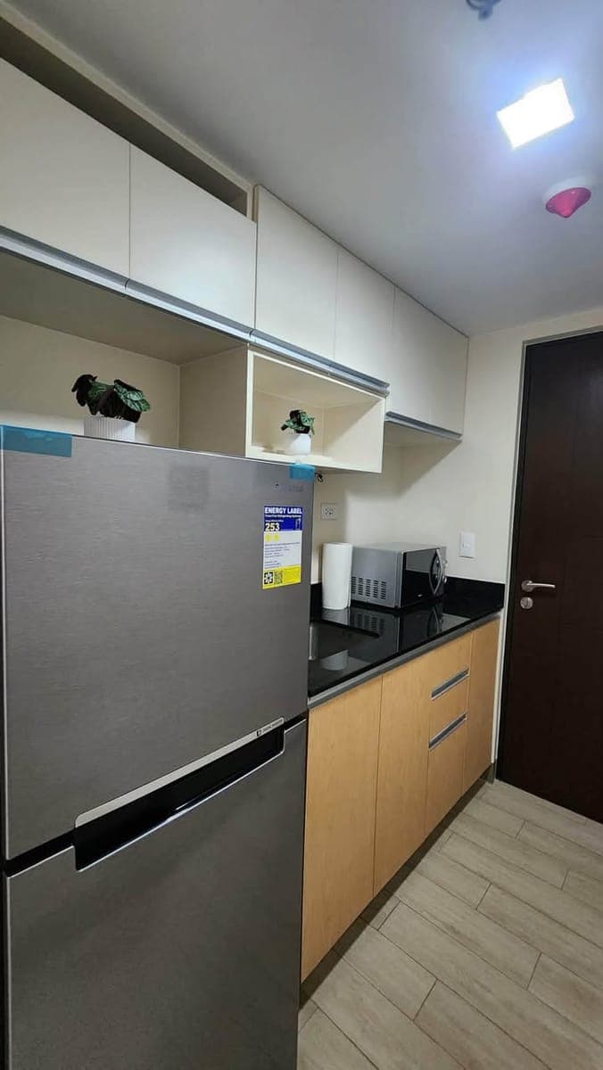 📣FOR LEASE STUDIO UNIT IN BRYANT PARKLANE - photo 3