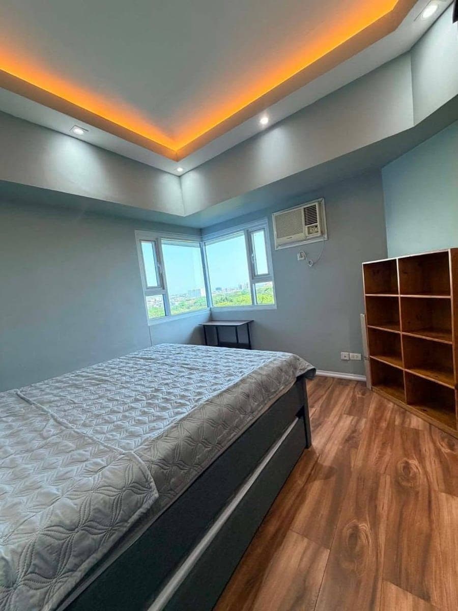 𝐅𝐎𝐑 𝐑𝐄𝐍𝐓 One Bedroom Condo Unit with Balcony in BGC Taguig at Trion Towers. - photo 4