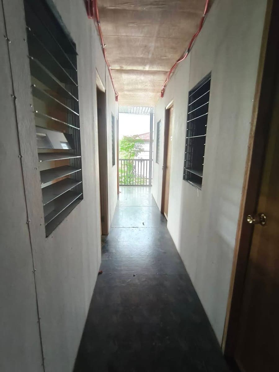 Room for rent second floor - photo 4