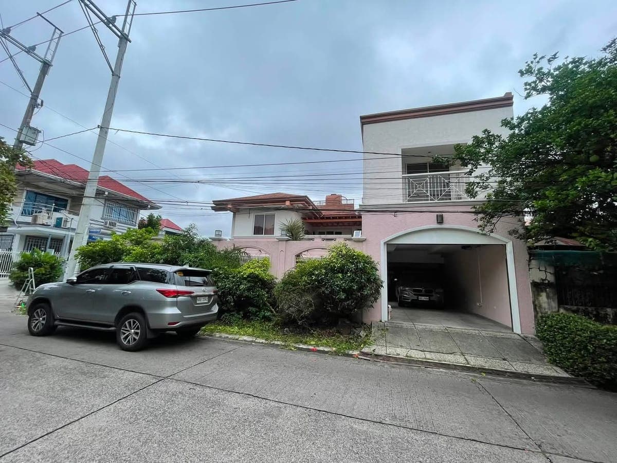 🏡 House for Rent in Fern Village, Quezon City - photo 1
