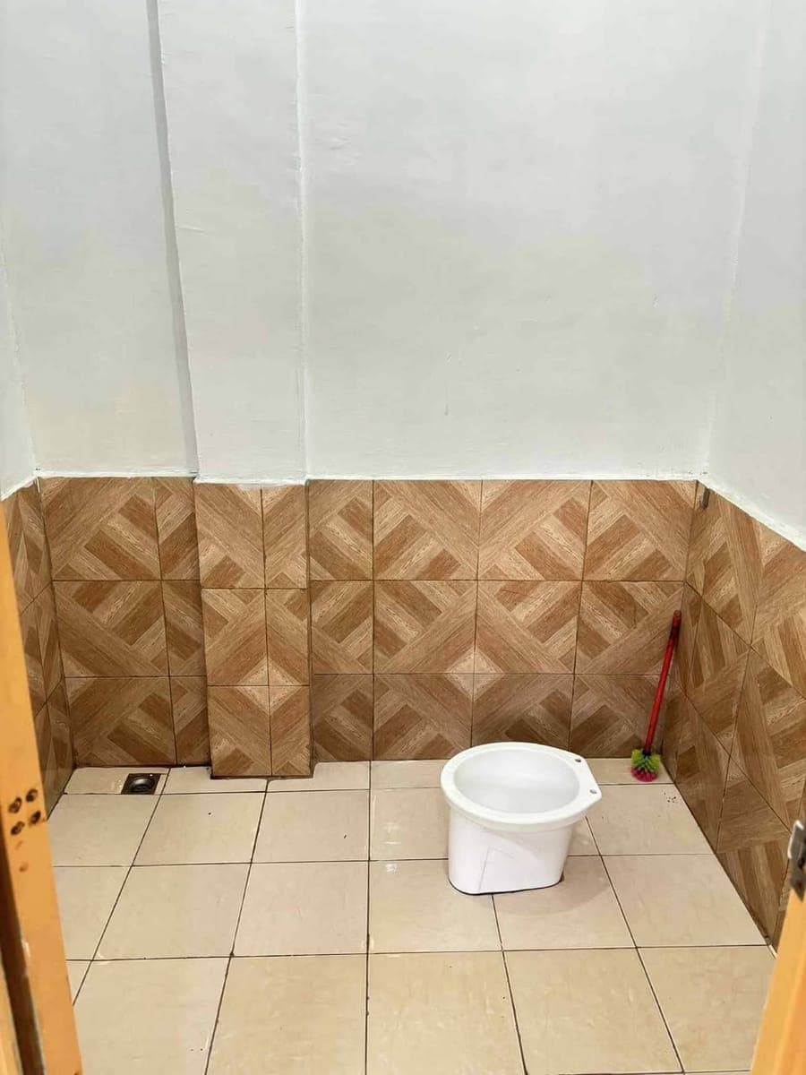House for Rent Located at Lubogan Purok 3b Milagrosa Contact no. 09954211875 1month deposit 1month advance 8k per month - photo 5
