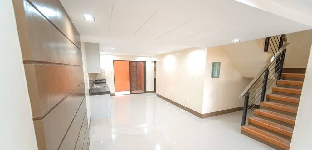 APARTMENT FOR RENT - photo 3