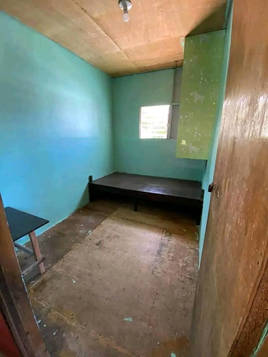 ROOM FOR RENT !! - photo 1
