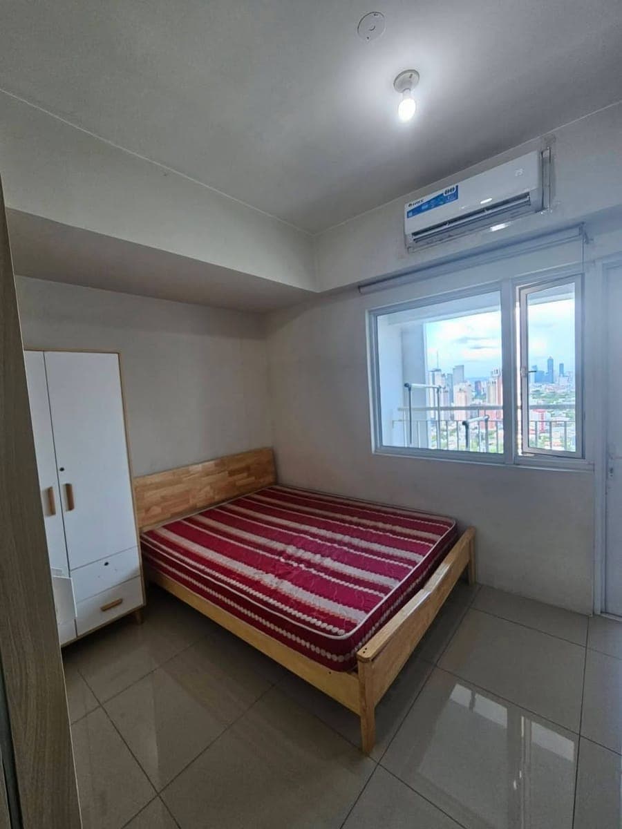 𝐅𝐎𝐑 𝐑𝐄𝐍𝐓 One bedroom with Balcony Condo in Jazz Residences, Makati City. - photo 4