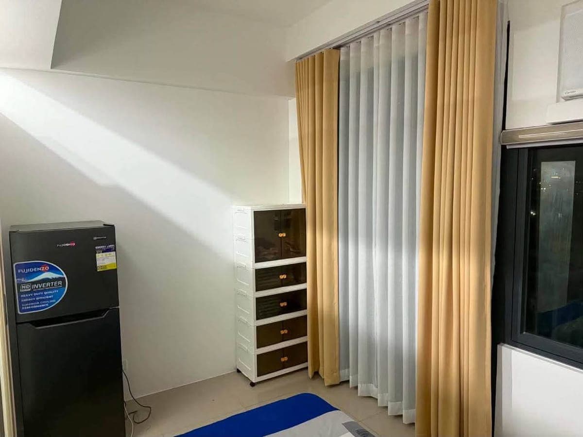 BE OUR FIRST TENANT - photo 2