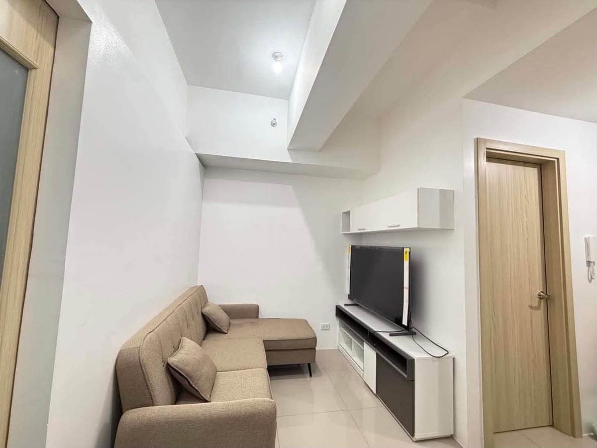 BE OUR FIRST TENANT - photo 5