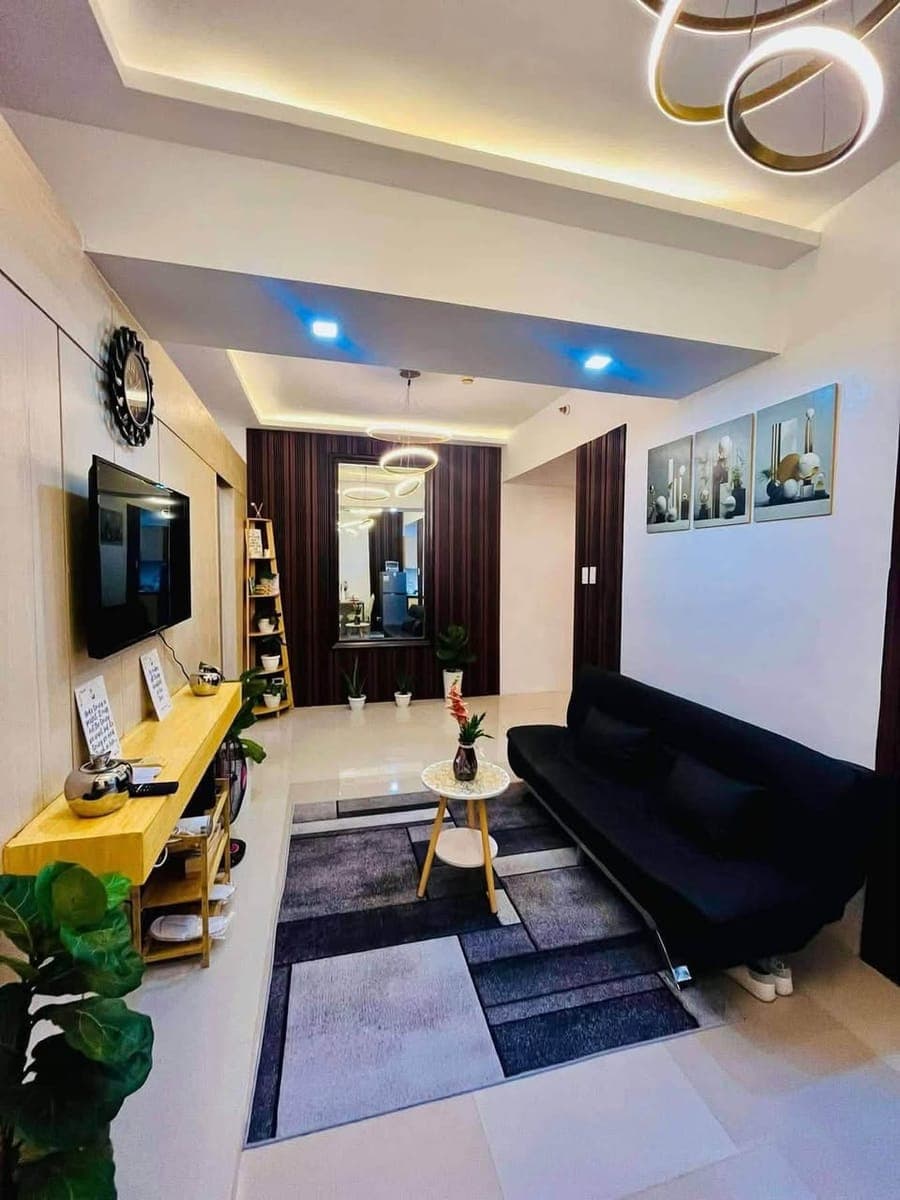 30k/month including condo dues - photo 1