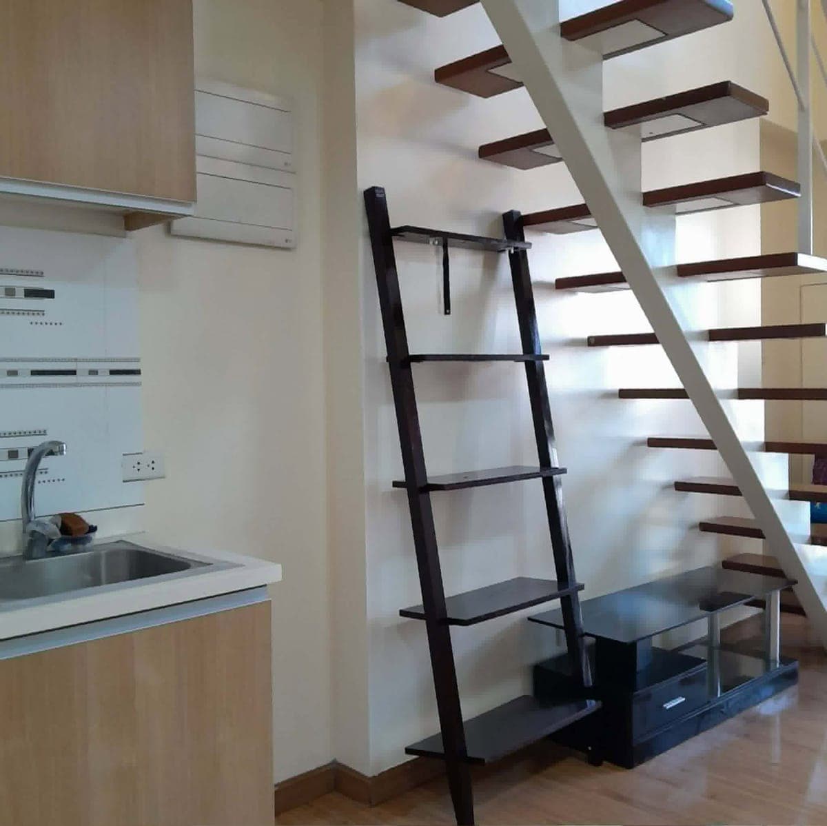 FOR RENT/SALE - Grand Soho Makati - photo 3