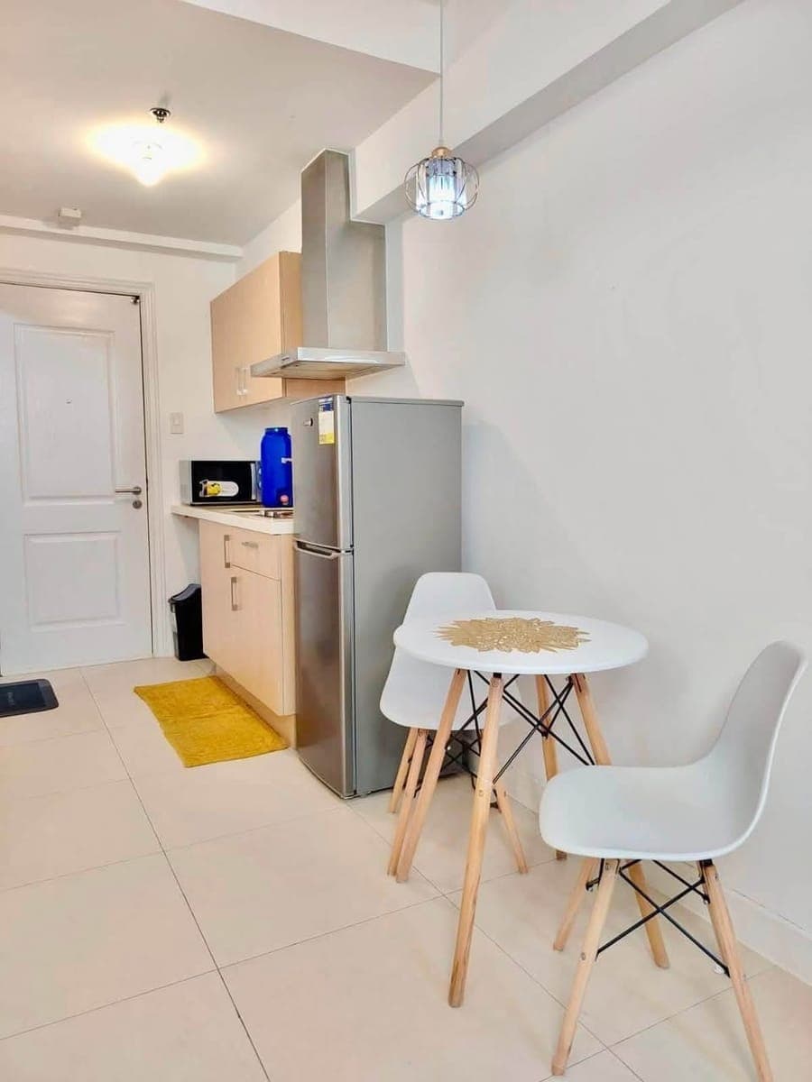FOR RENT: ₱16,000/month. | Inclusive association dues - photo 2