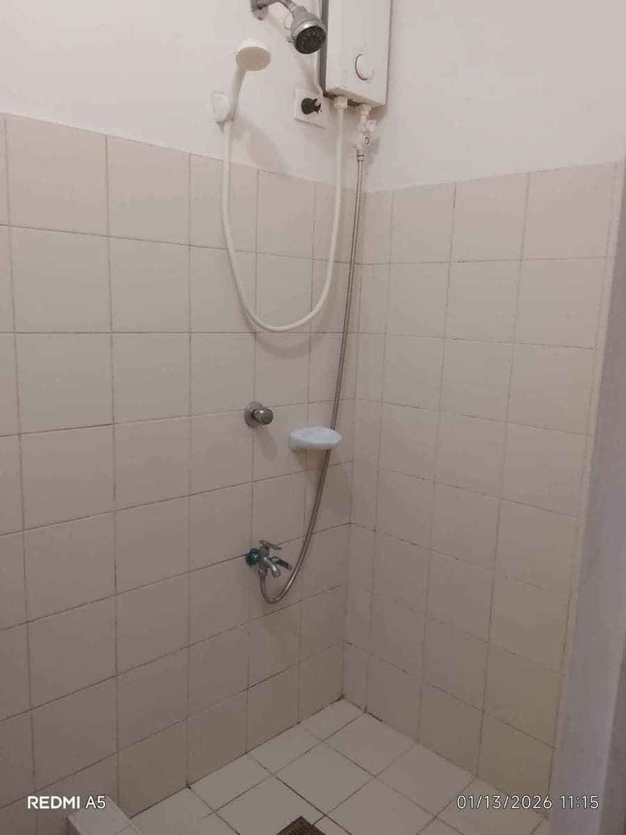 Bare studio unit for rent (PASALO) - photo 3