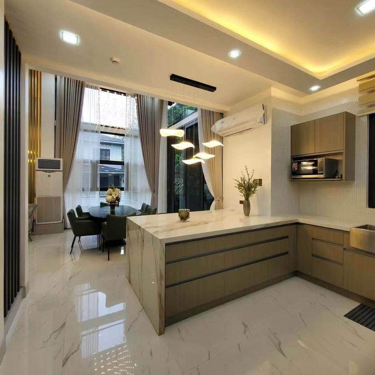 FOR SALE OR FOR RENT FULLY FURNISHED BRAND NEW 3-STOREY LUXURY IN MONTERITZ ‼️‼️‼️ - photo 3