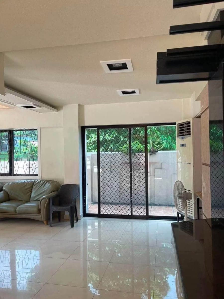 🏡✨ 2-STOREY HOUSE FOR RENT ✨🏡 - photo 2