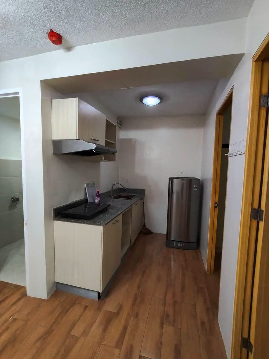 2BR SEAWIND CONDO FOR RENT‼️🍁 - photo 2