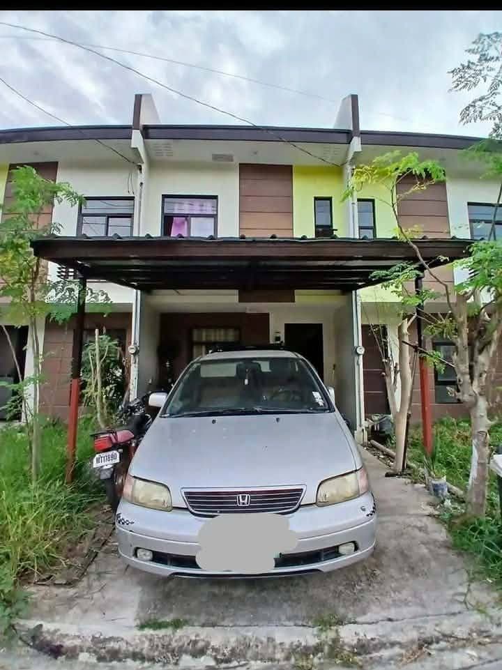 2 storey house rent 3 room's may garahe safe area guarded - photo 1