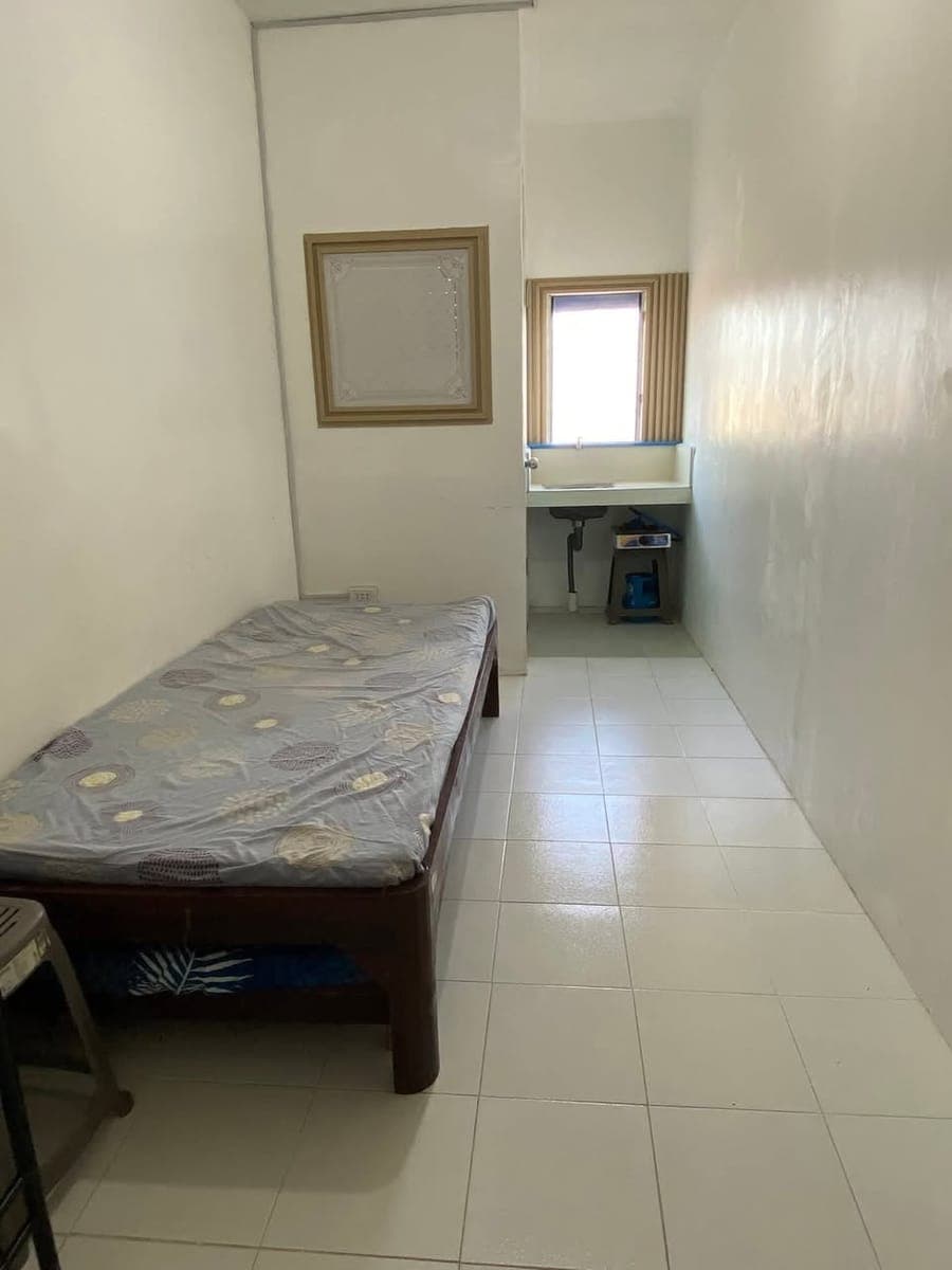 ROOM FOR RENT - photo 3