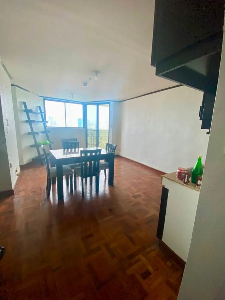 Le Gran condo 62sqm 1BR w/parking - photo 1