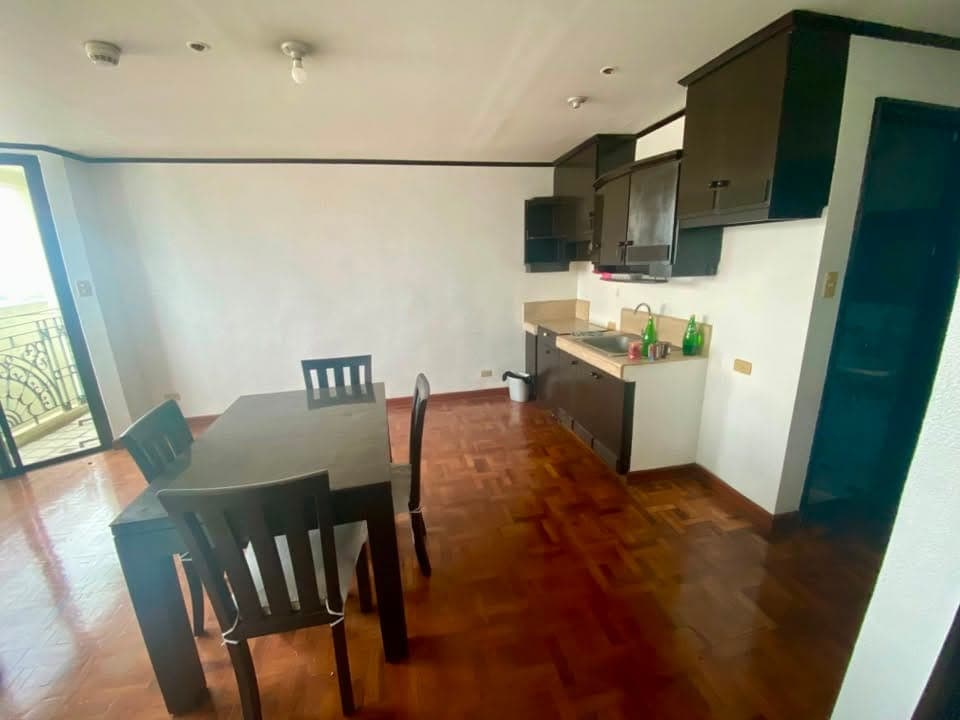 Le Gran condo 62sqm 1BR w/parking - photo 2