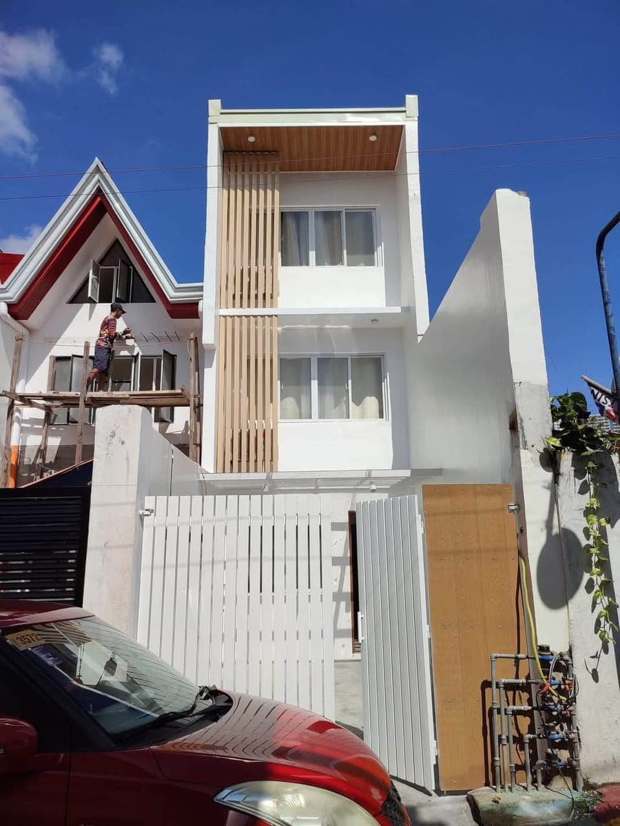 🏡 4BR Semi-Furnished Apartment for Rent – Sampaloc, Manila - photo 1