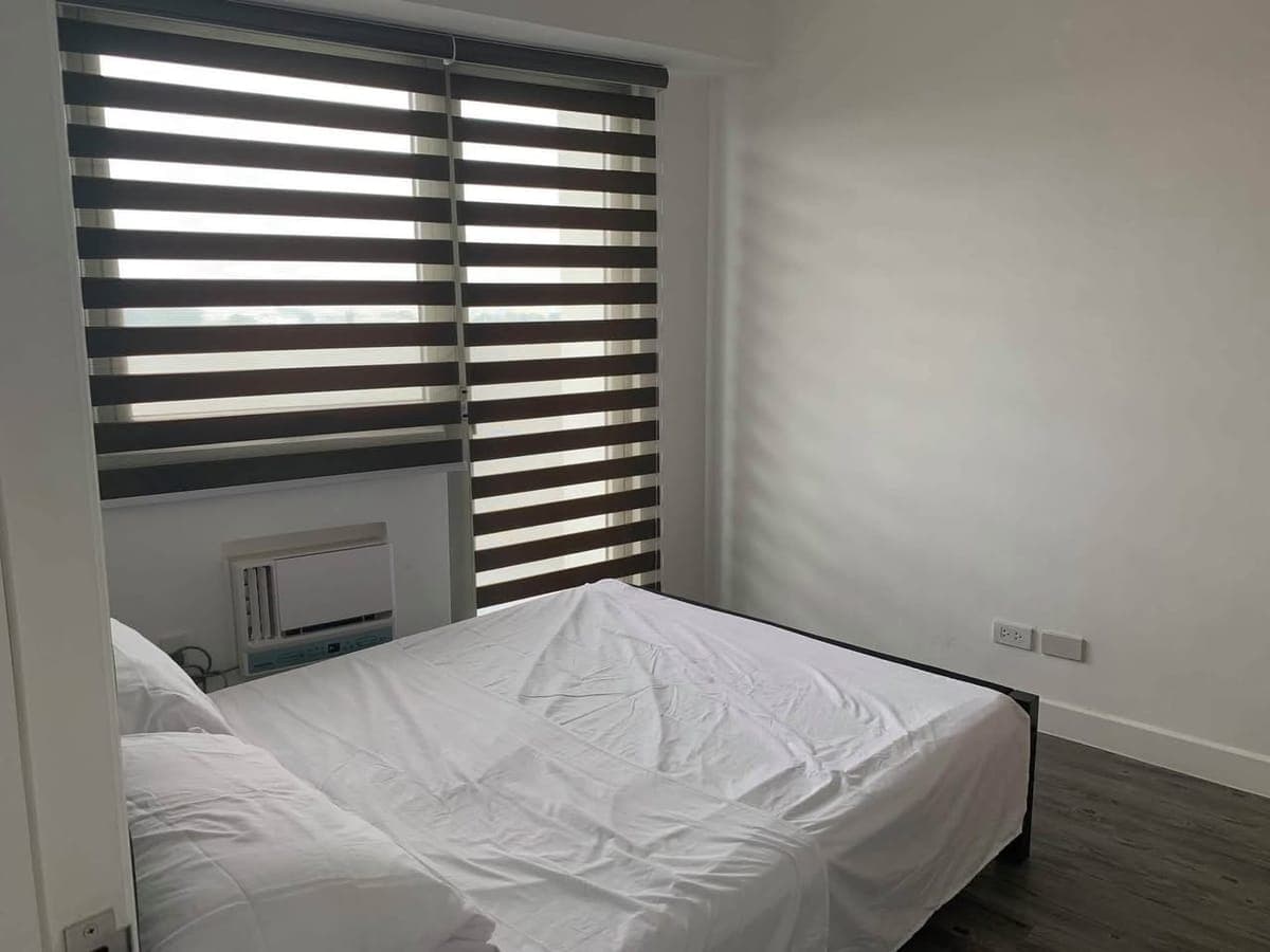 SPACIOUS 1-BEDROOM W/BALCONY FOR RENT - photo 5