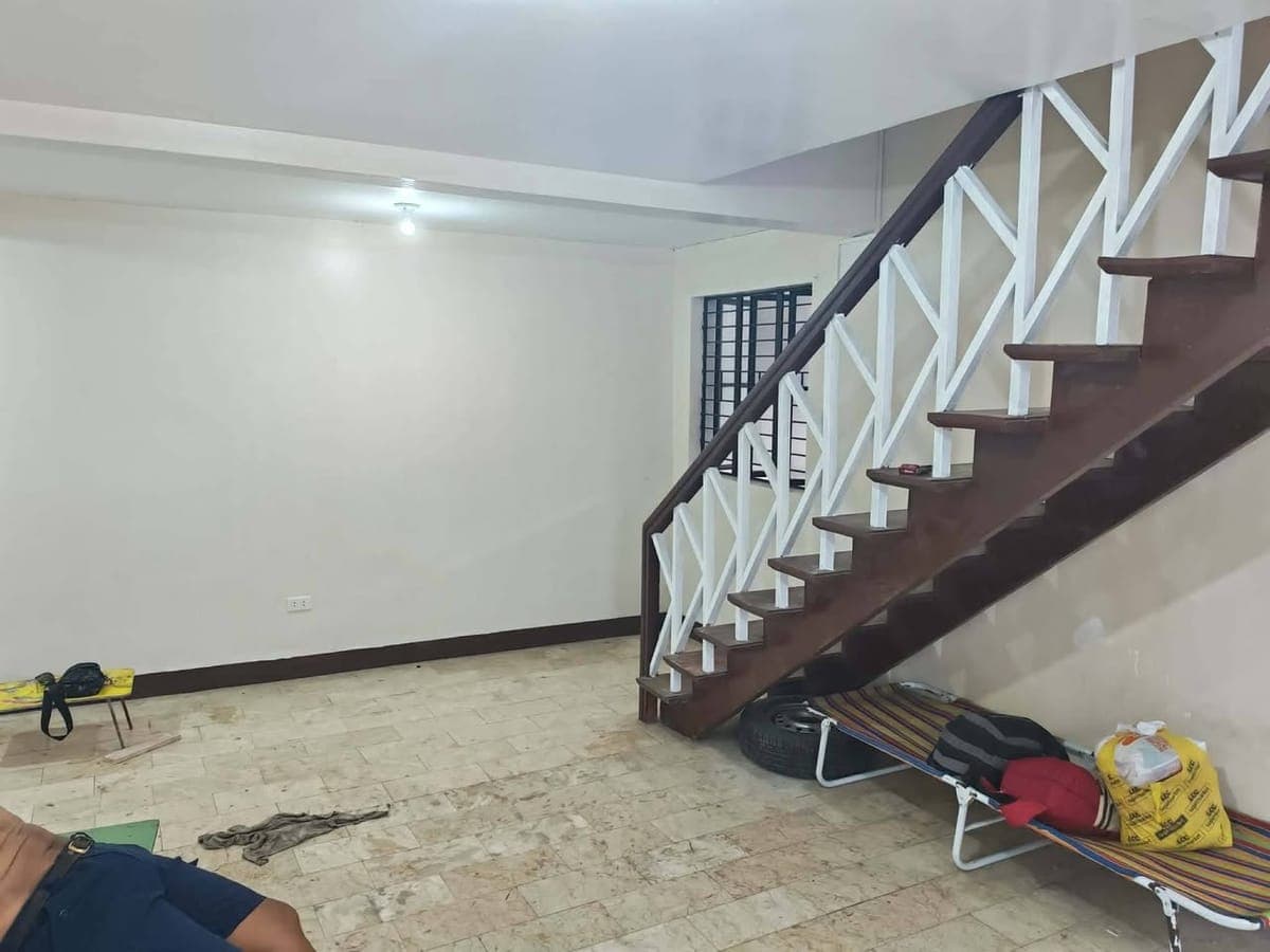 🏠 2-STORY APARTMENT/TOWNHOUSE FOR RENT IN QUEZON CITY - photo 1