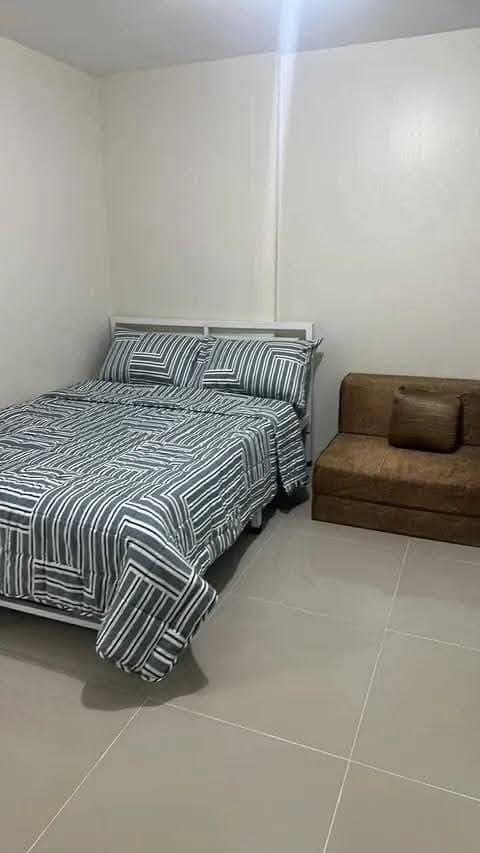 𝐅𝐎𝐑 𝐑𝐄𝐍𝐓 Two Bedroom with Balcony Condo Unit in Jazz Residences, - photo 4