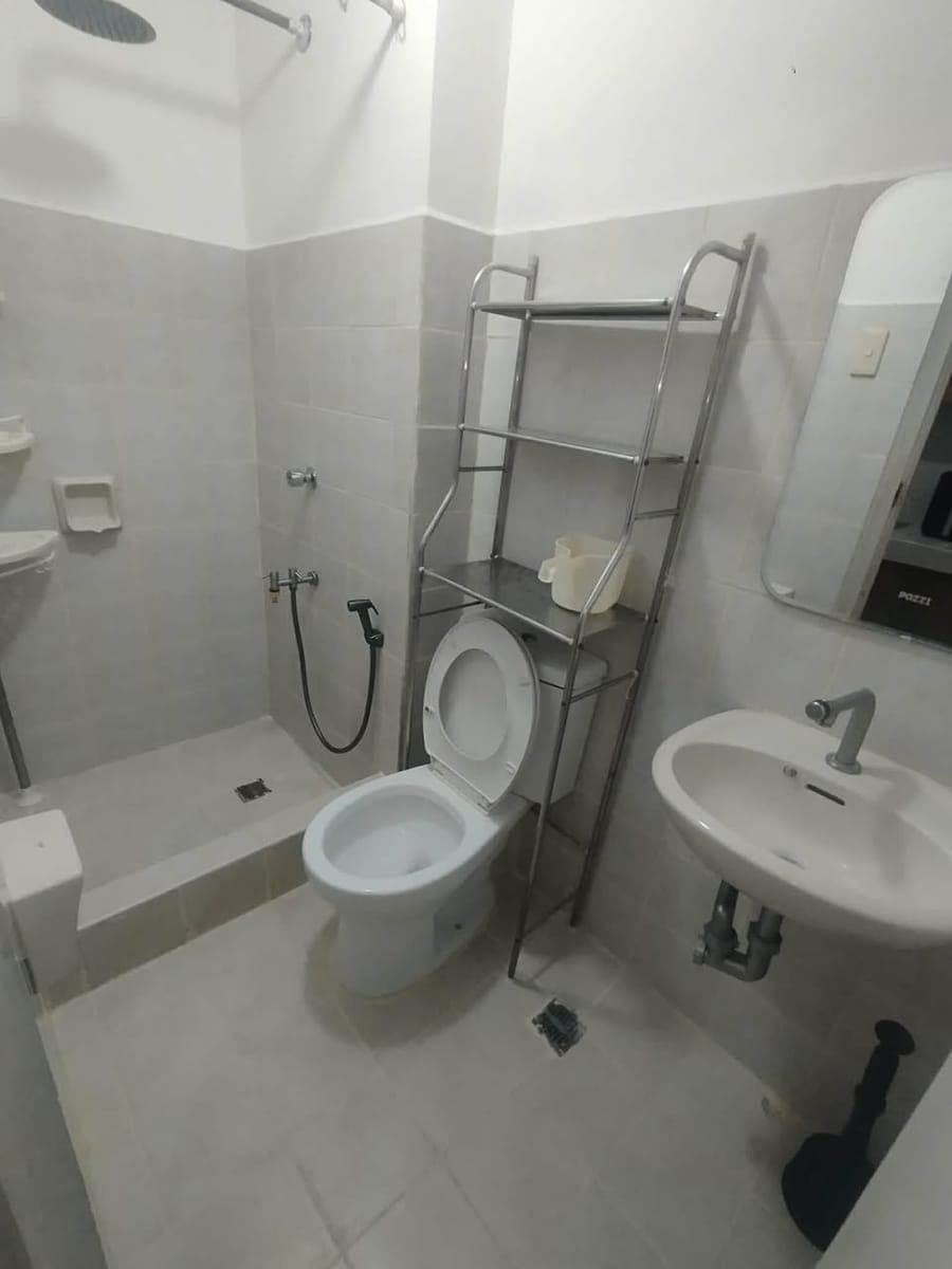 1 bedroom furnished for rent - photo 2