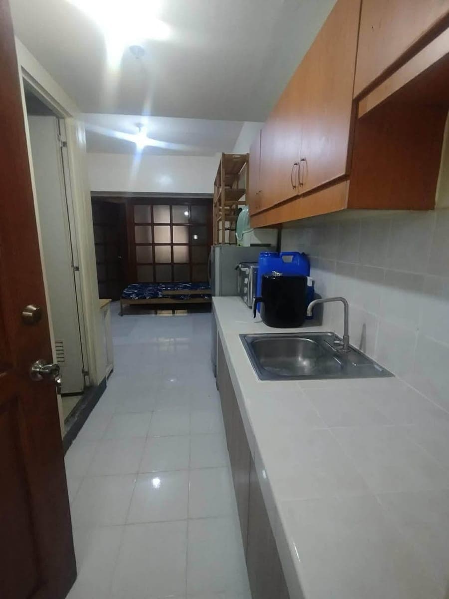 1 bedroom furnished for rent - photo 5