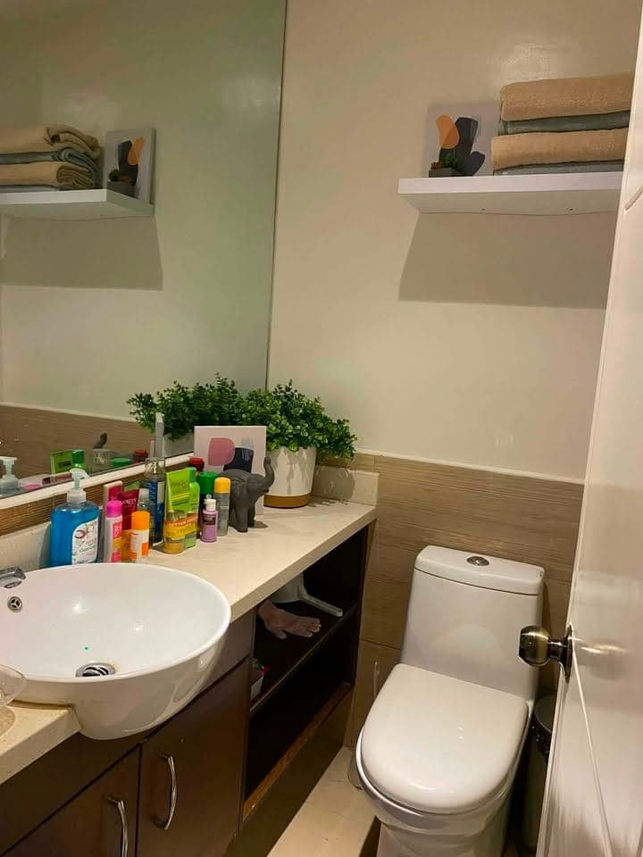 STUDIO TYPE CONDO FOR RENT - photo 4