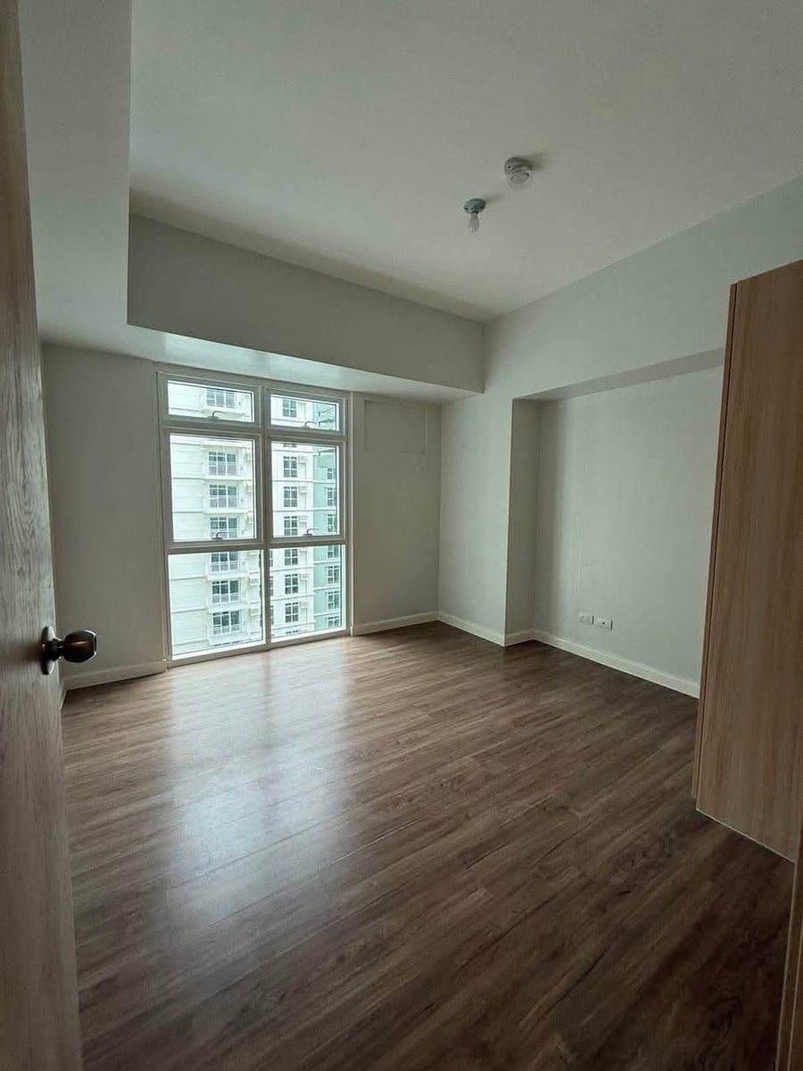 📣FOR RENT:  3br with balcony and parking in ALVEO PARK CASCADES❗️ - photo 4