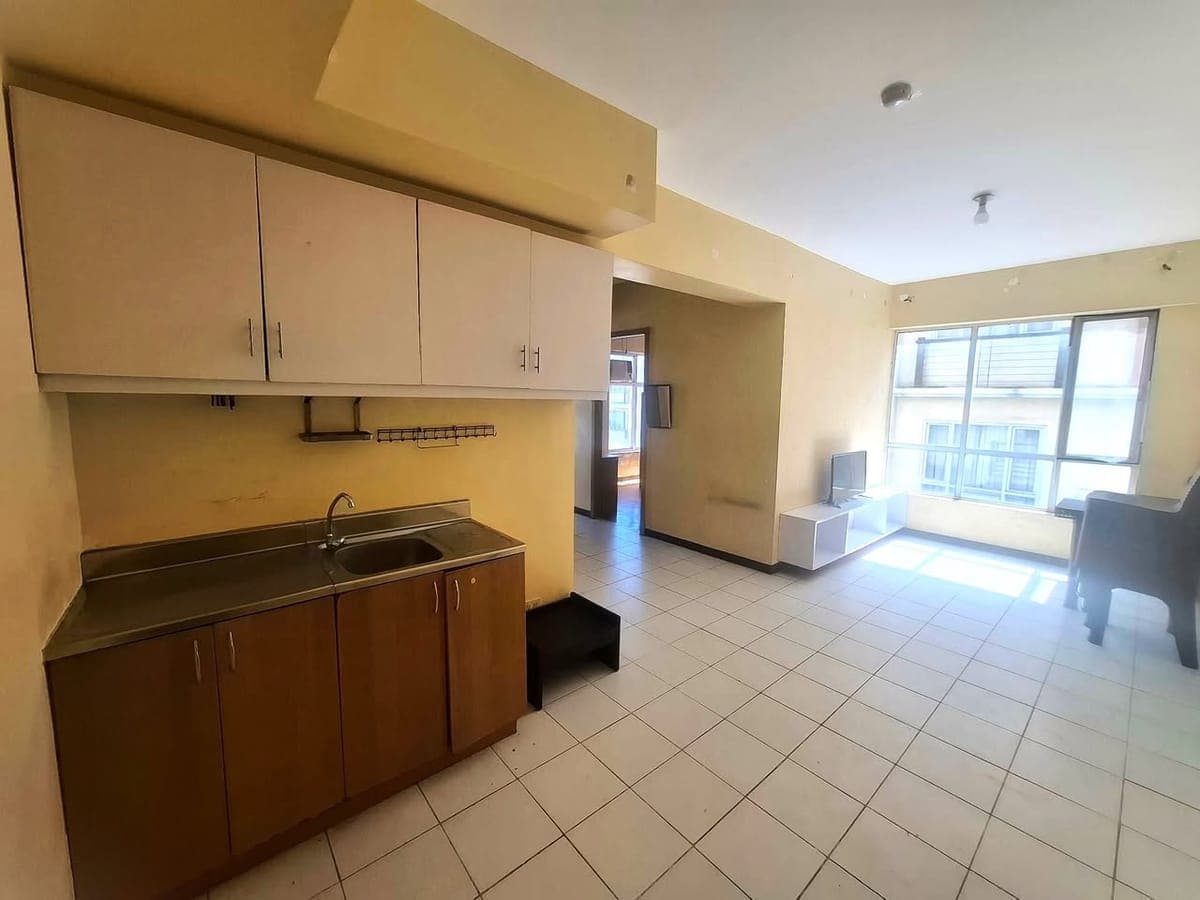 Semi Furnished 3 Bedroom Condo Unit For Rent - Unit 401 (4th Floor) Alpaca Building at Lions Park Residences - photo 2