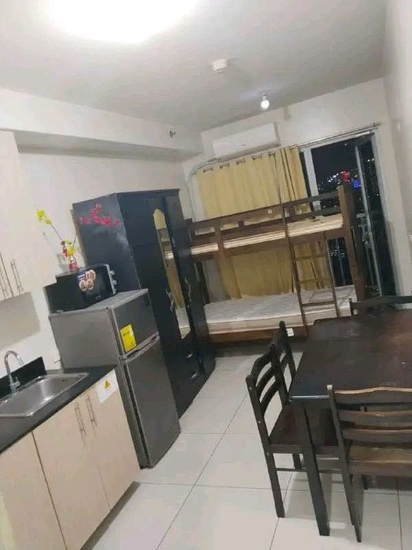15K MONTHLY IN BREEZE RESIDENCES ‼️ - photo 2