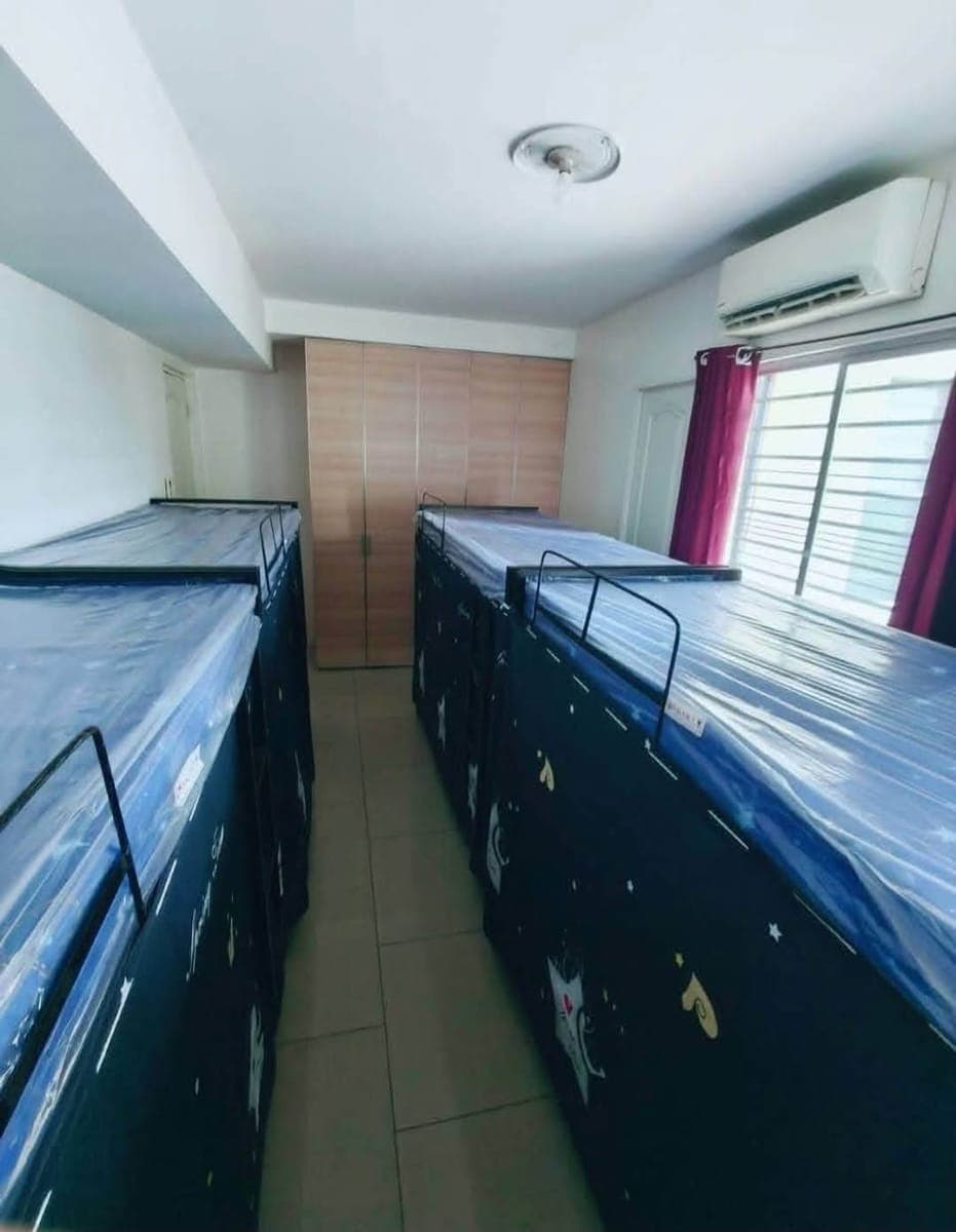 🛏️MALE BEDSPACE 🛏️ - photo 1