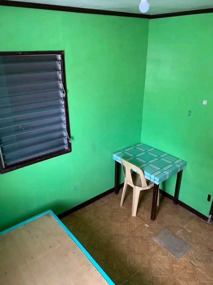 ROOM FOR RENT!! straight monthly 1800 only - photo 1