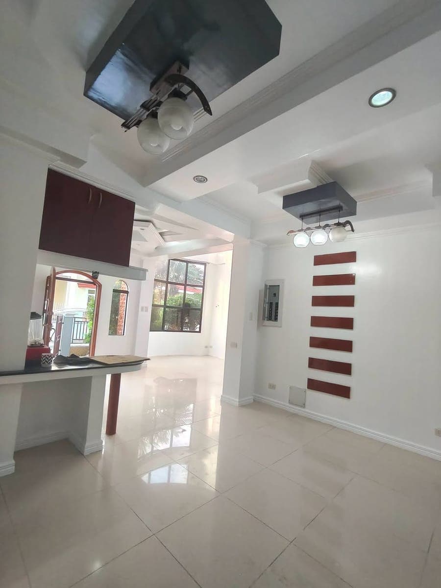 HOUSE FOR RENT‼️🍒newly repaint - photo 5