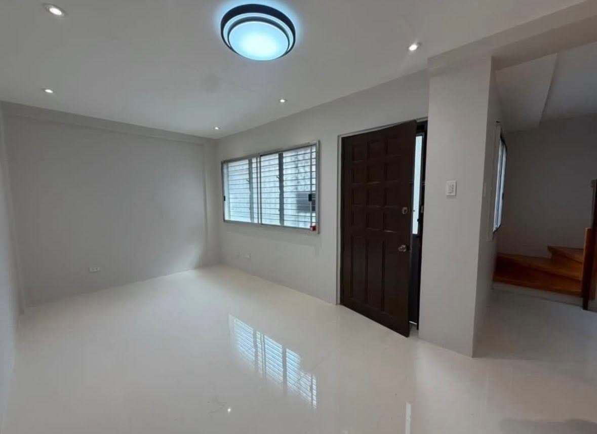 NEW‼️3BR with Parking Townhouse FOR LEASE in New Manila, Quezon City ₱45,000 - photo 3