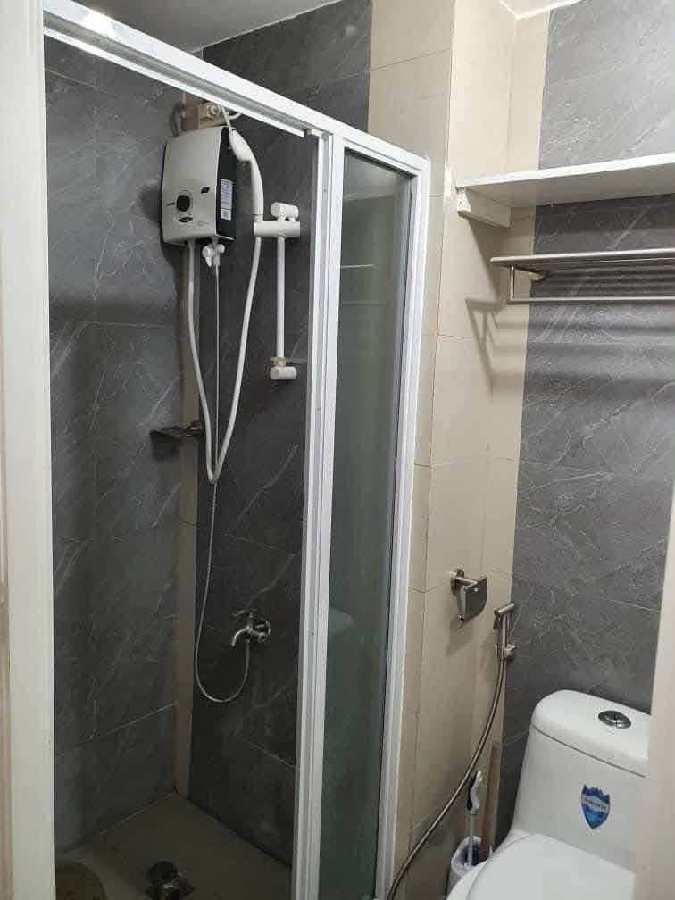 FOR RENT: ₱15,000/month. | Inclusive condo dues. - photo 5